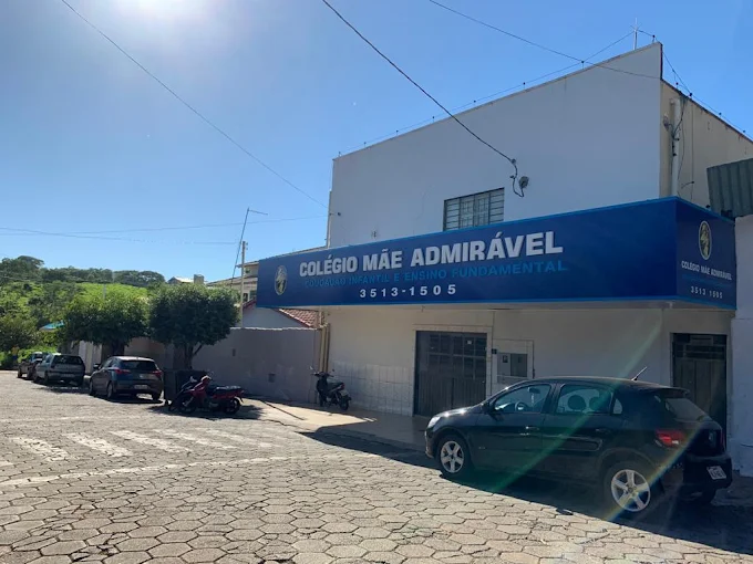 Sobre o Colégio Mãe Admirável